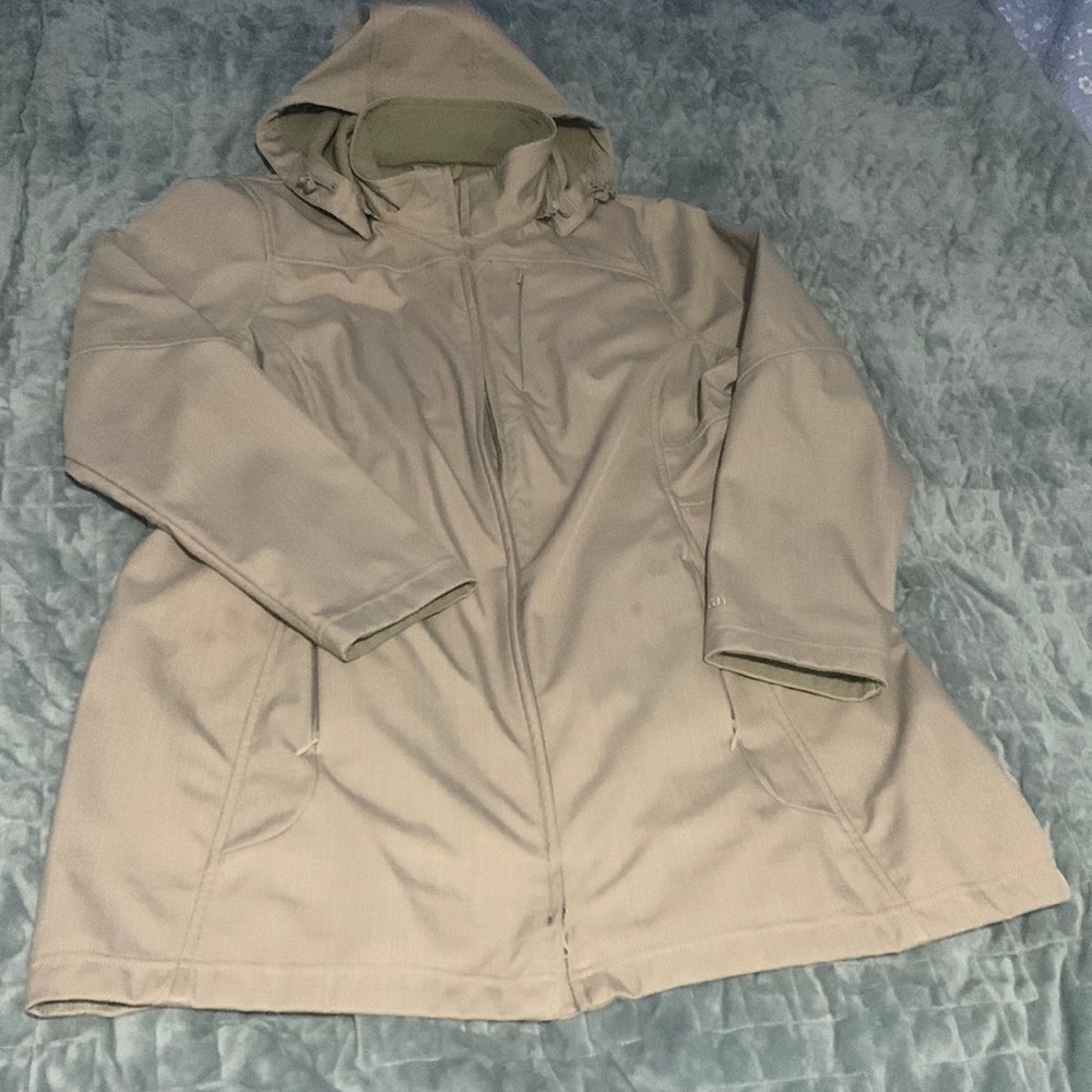LLBean soft shell spring jacket Large petite. Perfect condition.